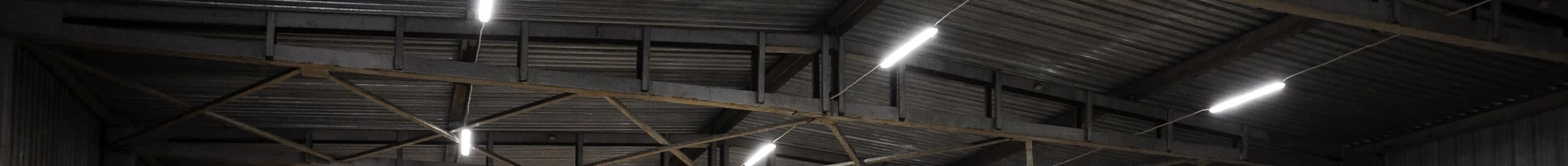 Warehouse ceiling batten lights