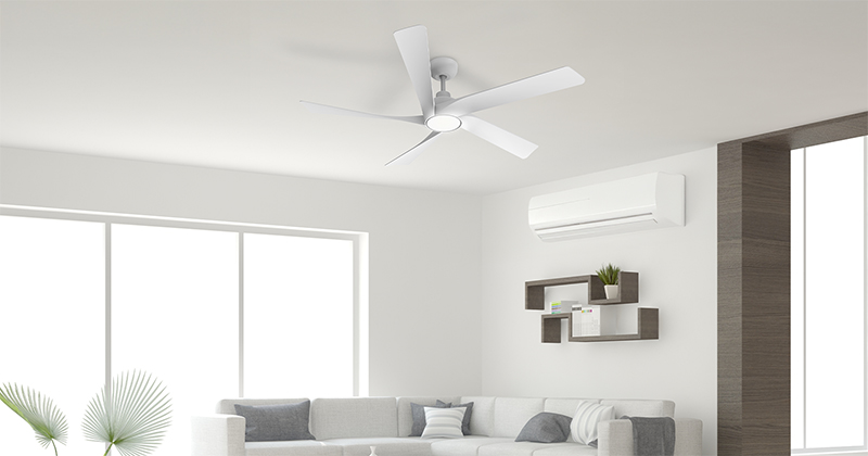 Atom Ceiling fan in lounge room with air conditioner