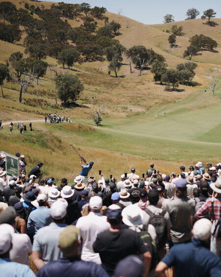Cathedral Crowd 1 Pro golfer swings in front of crowd